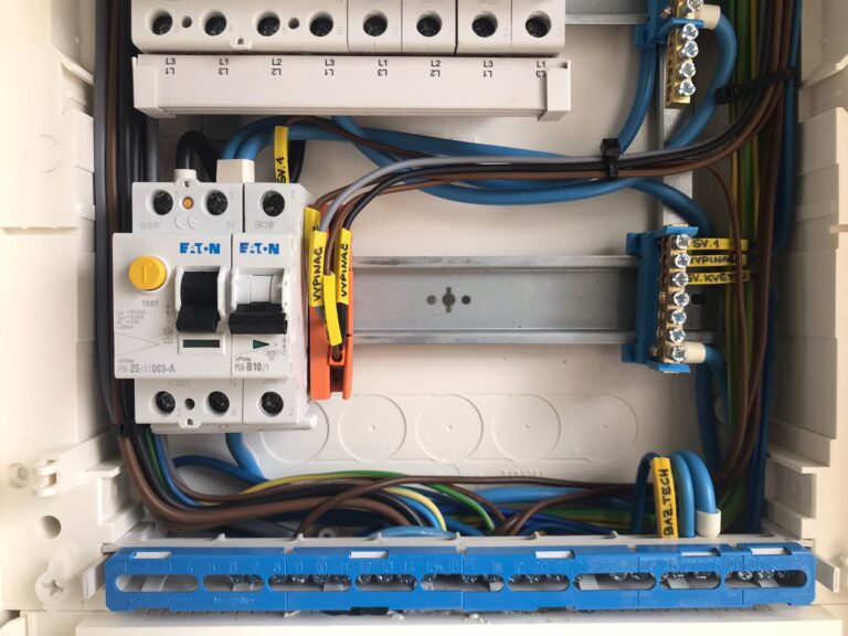 Kompletní elektroinstalace rodinného domu, Praha – snímek 1